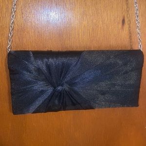 RSVP Clutch w/ Removable Chain